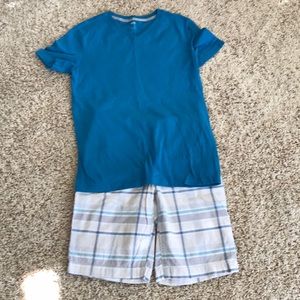 Boys Old Navy shirt & shorts 10/12